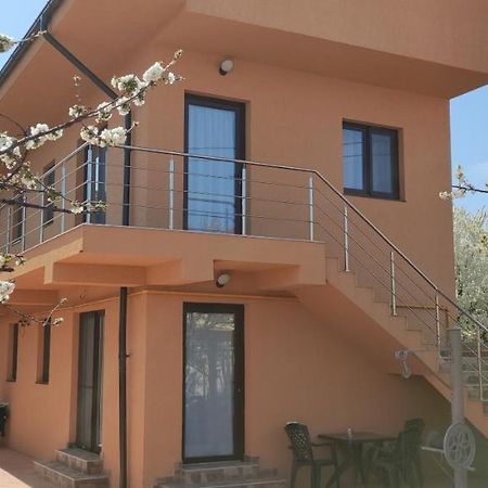 Home Naya Bukurešť Exteriér fotografie