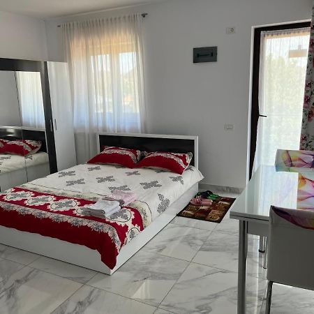 Home Naya Bukurešť Exteriér fotografie