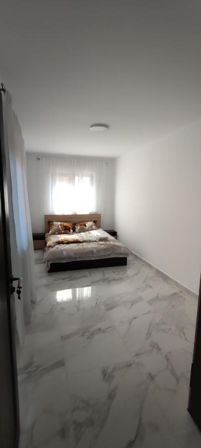 Home Naya Bukurešť Exteriér fotografie