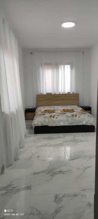 Home Naya Bukurešť Exteriér fotografie